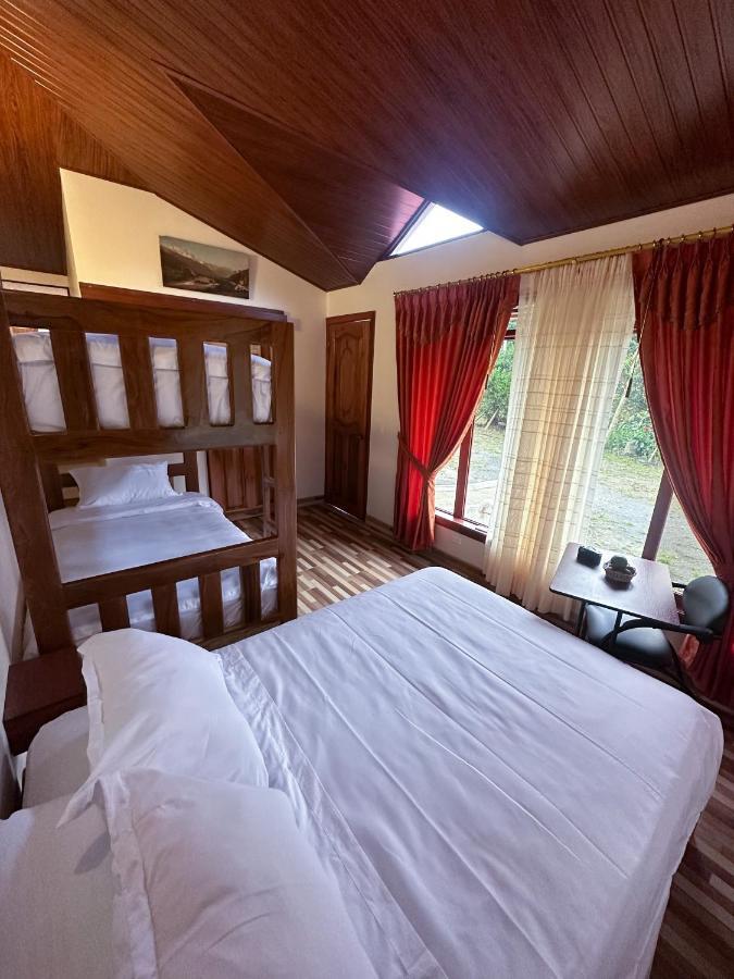 Brisas Del Rio Hotel Mindo Bagian luar foto